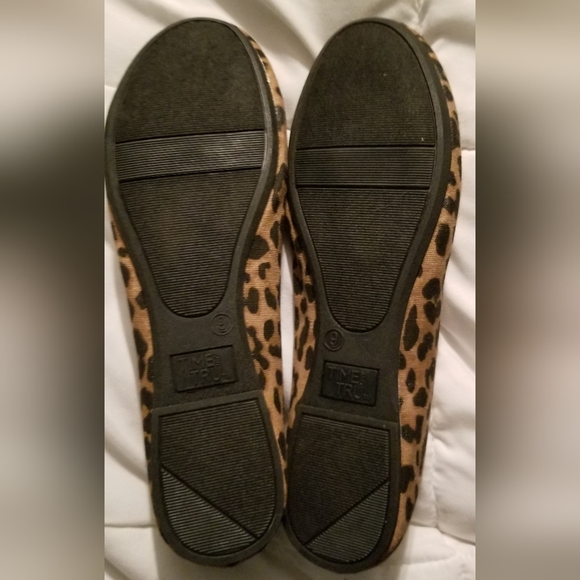 NWT TIME & TRUE LEOPARD WOMEN'S CASUALS. - Picture 2 of 2